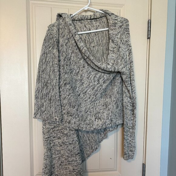 ROXY Wrap Sweater in Grey and Black sz Med - Picture 1 of 3